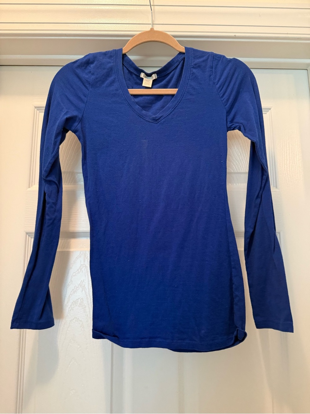 Bozzolo Women's Long Sleeve V-Neck Top in Royal Blue
